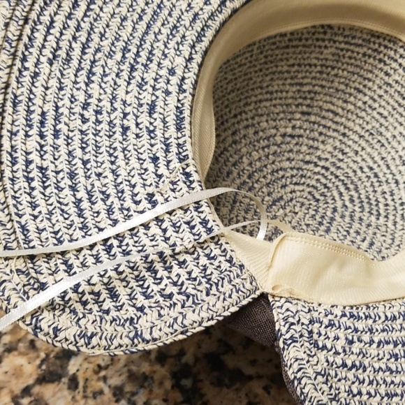 Hat - Picture 5 of 5